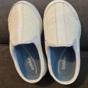EASY SPIRIT Women's Traveltime ~ Slip-On Mule Walking Sneakers ~ Size 11 Medium